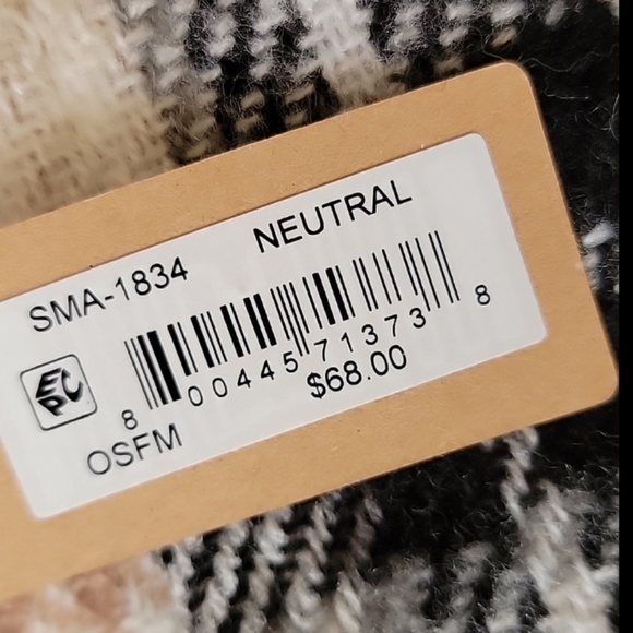 🆕 Steve Madden | Reversible Black & Tan Houndstooth & Plaid Topper Wrap OSFM - Picture 10 of 10